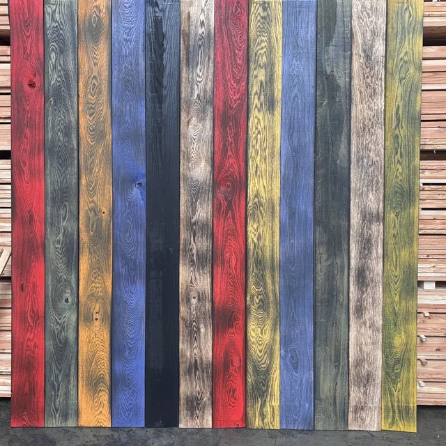 Murs Déco en planches de bois massif&nbsp;: multi-couleurs